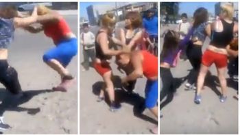 video: delante de su hija, se peleo con otra mujer en plena calle video: delante de su hija, se peleo con otra mujer en plena calle