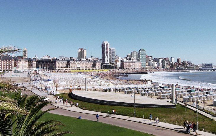 La ciudad de Mar del Plata se prepara para otra temporada de verano