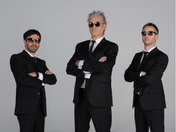 la foto del nuevo cqc con roberto pettinato a la cabeza la foto del nuevo cqc con roberto pettinato a la cabeza