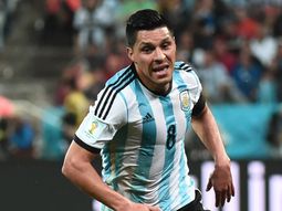 enzo perez, nuevo jugador del valencia espanol enzo perez, nuevo jugador del valencia espanol