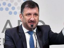 edgardo kueider hablo desde paraguay: es inaudito que quieran echarme edgardo kueider hablo desde paraguay: es inaudito que quieran echarme