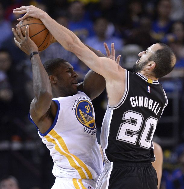 Victoria de los Spurs de Ginóbili ante el peor equipo de la NBA