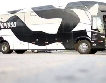 Un micro de Botafogo quedó en medio de un tiroteo en Río de Janeiro