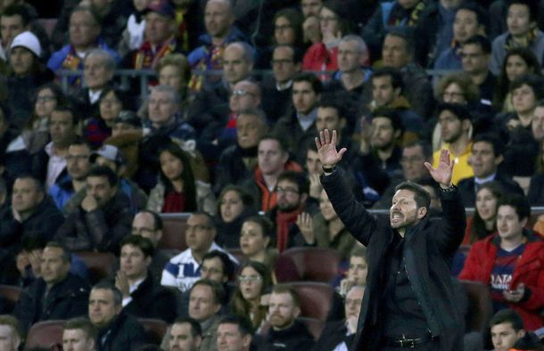 Polémico: ¿Simeone mandó a sus jugadores a que le peguen a Messi?