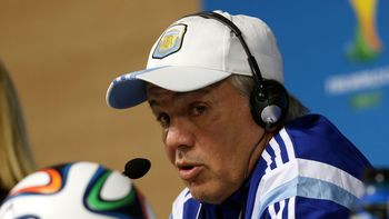 alejandro sabella no confirmo el equipo para la semifinal pero aviso: este plantel ya gano alejandro sabella no confirmo el equipo para la semifinal pero aviso: este plantel ya gano