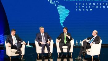 El presidente Luis Lacalle Pou fue orador en un foro de inversiones en Estados Unidos, pero no mencionó la crisis que golpea al gobierno uruguayo. El presidente Luis Lacalle Pou fue orador en un foro de inversiones en Estados Unidos, pero no mencionó la crisis que golpea al gobierno uruguayo.