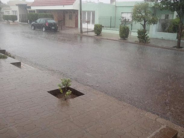 Lanzan alerta en la Ciudad por fuertes tormentas y posible caída de granizo