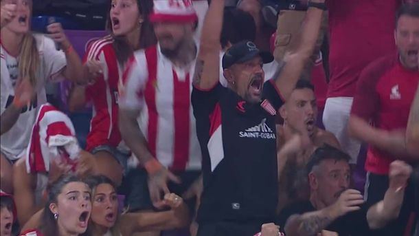 La reacción de Juan Sebastián Verón en la tribuna, en el gol agónico de Estudiantes