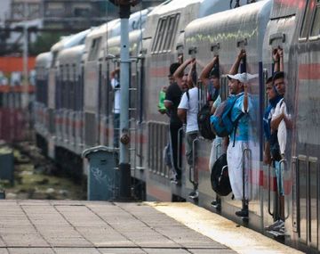 Randazzo busca terminar con la venta de alcohol en trenes