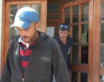 Hallan muerto a un detenido por el crimen de Lola Chomnalez