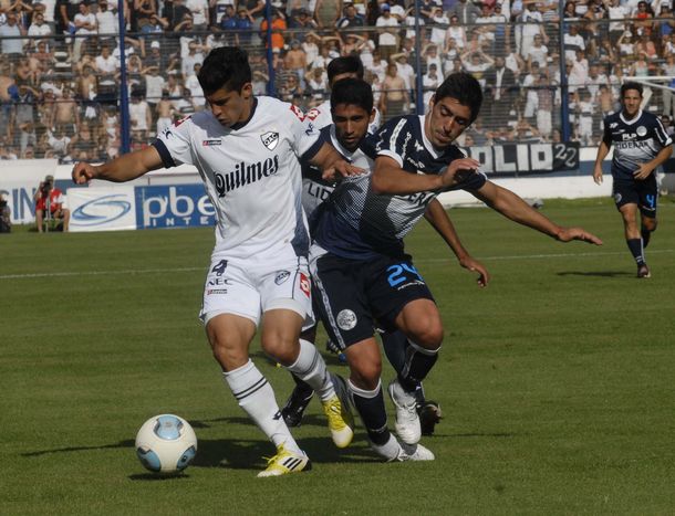 Gimnasia derrotó a Quilmes y volvió a la victoria