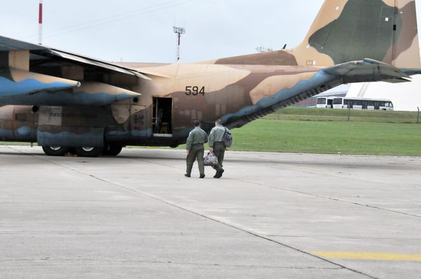 El avión Hércules de la Fuerza Aérea Uruguaya tiene previsto dos vuelos con destino a Israel para la repatriación de connacionales.