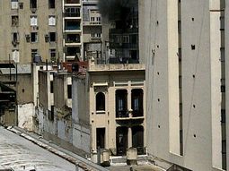 Evacuaron un edificio de Callao al 200 por un incendio