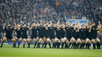 antes de meterse en la final del mundial, los all blacks hicieron el haka mas feroz antes de meterse en la final del mundial, los all blacks hicieron el haka mas feroz