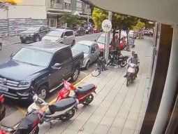 Así se roban en menos de 10 segundos una moto en Mar del Plata