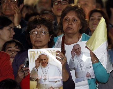 Una multitud participó del Vía Crucis porteño