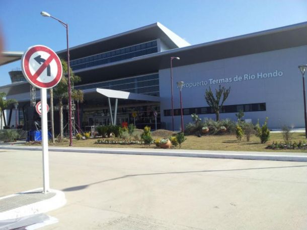 Inauguraron un nuevo aeropuerto internacional en Santiago del Estero