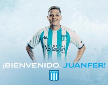 Juanfer Quintero fue presentado en Racing en la previa del choque ante Boca