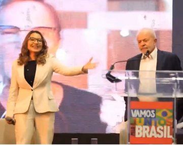 Lula da Silva se emocionó al escuchar la reversión del jingle de su primera campaña presidencial
