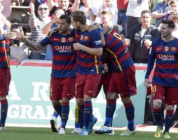 Barcelona goleó al Granada y es el bicampeón de la Liga
