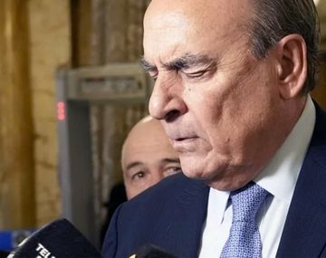 El renunciado Guillermo Francos.