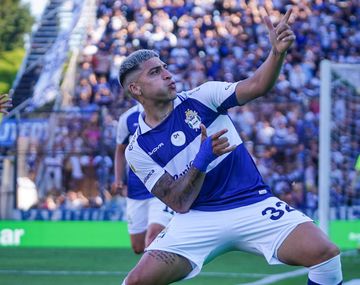 Gimnasia venció 2-0 a Vélez y mantiene vivas sus chances en el Torneo Clausura