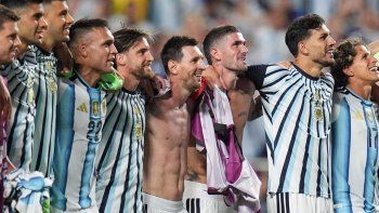 Lionel Messi y toda la Selección Argentina.