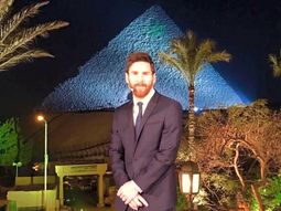 Lionel Messi durante su viaje en Egipto Lionel Messi durante su viaje en Egipto