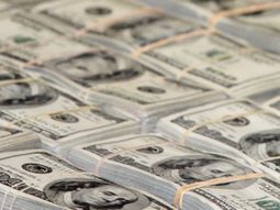 el dolar negro toco la barrera de los $12 mientras el oficial cerro estable a $8,16 el dolar negro toco la barrera de los $12 mientras el oficial cerro estable a $8,16