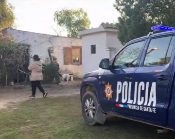 Encontró a un vecino robando en su casa