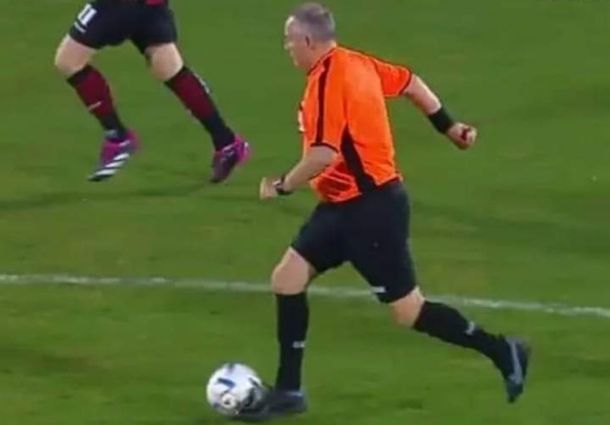 Los memes por el arbitraje de Yael Falcón Pérez en River vs Platense
