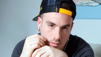 extrana defensa a bal: es bi, le gustan las partuzas, pero no es agresivo extrana defensa a bal: es bi, le gustan las partuzas, pero no es agresivo