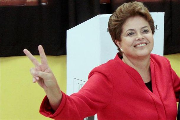 Rousseff se impuso pero habrá segunda vuelta