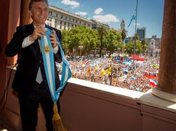 macri inicia formalmente su gobierno recibiendo a los ex presidenciales macri inicia formalmente su gobierno recibiendo a los ex presidenciales