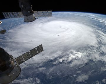 El huracán Gonzalo se debilita