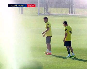 VIDEO: El blooper que sufrieron Messi y Suárez en la práctica del Barcelona