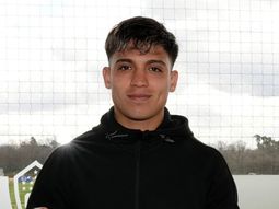 El extremo de Boca Exequiel Zeballos estará un largo tiempo fuera de las canchas. El extremo de Boca Exequiel Zeballos estará un largo tiempo fuera de las canchas.