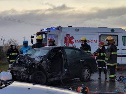 Dos personas murieron en un choque frontal cuando iban de Quequén a Mar del Plata