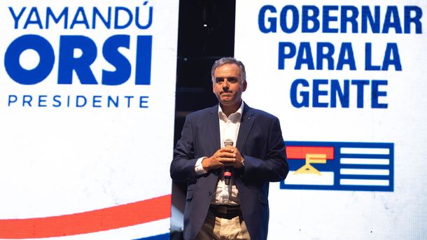 Yamandú Orsi criticó la política económica del gobierno en un acto partidario en Rocha.