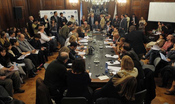 Obtuvo dictamen de ratificación el DNU de Mauricio Macri