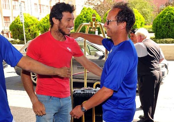 Ilusión en marcha: el equipo argentino llegó a Praga