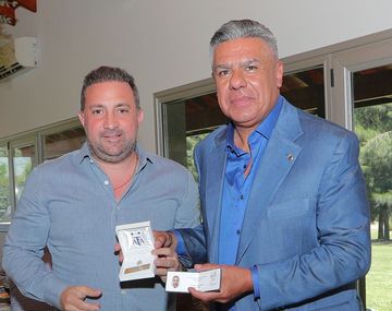 En medio del escándalo