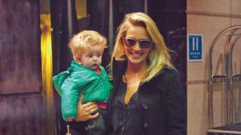 el insolito look del hijo de luisana lopilato el insolito look del hijo de luisana lopilato