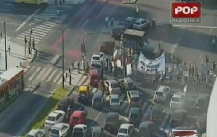 Caos vehicular en el centro por cortes en la 9 de Julio y en el bajo porteño