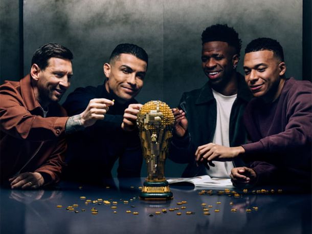 El trofeo del Mundial 2026 en versión LEGO: Messi, Mbappé, Cristiano y un spot que arrasa