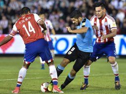 Uruguay le ganó a Paraguay y le dio algo de tranquilidad a Argentina