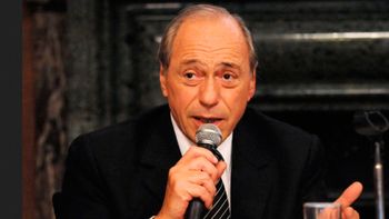 zaffaroni: el pase de intendentes massistas al fpv es sano zaffaroni: el pase de intendentes massistas al fpv es sano