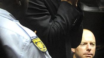 declaro pistorius: lo acusan de asesinato premeditado declaro pistorius: lo acusan de asesinato premeditado