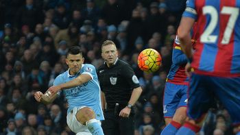 agüero metio un doblete para la goleada del city, que ahora es lider agüero metio un doblete para la goleada del city, que ahora es lider