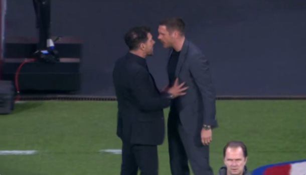 El fuerte cruce del Cholo Simeone con el Director Deportivo del Borussia Dortmund